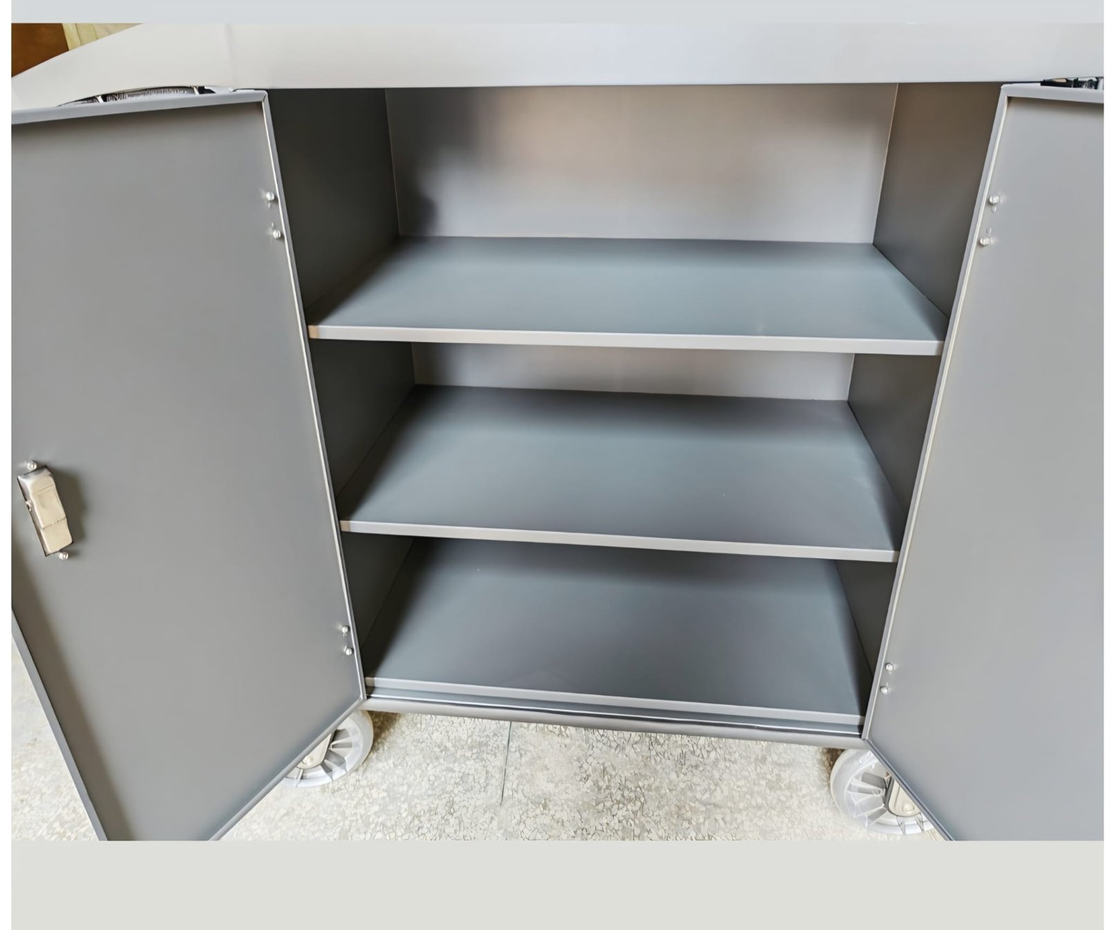 עגלת חדרנית דגם פרימיום – תמונה 3