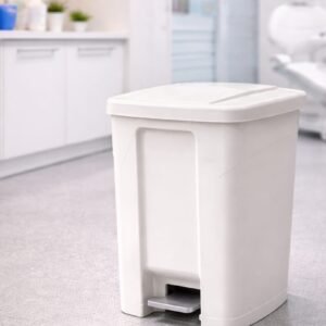 פחי דוושה רפואיים